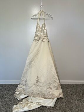David’s Bridal Summer Wedding Dress